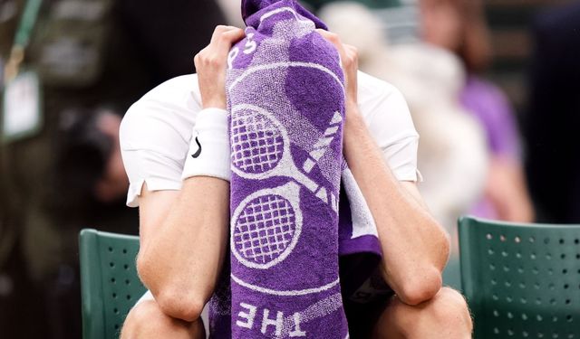 Flaş haber: Dünya 1 numarası Wimbledon'a veda etti!