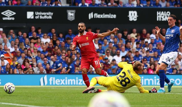 Salah’ın tarihe geçtiği maçta Liverpool 3 puanı aldı