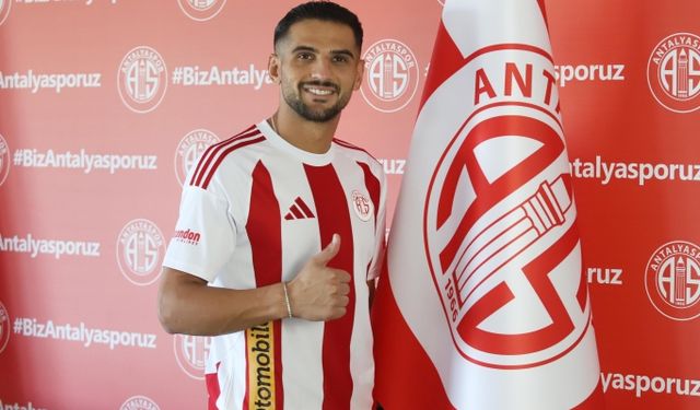 Antalyaspor iki yıldızı için tören yaptı!