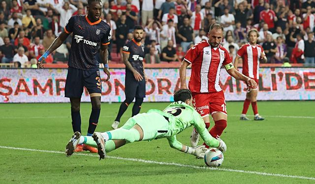 Başakşehir'e ilk yenilgiyi Samsunspor tattırdı!