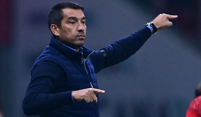 Giovanni van Bronckhorst hakeme öfkeli: "Bir açıklama bekliyorum"