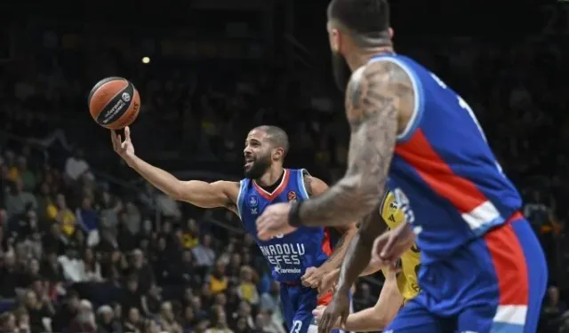 Anadolu Efes son çeyrekte durdu: Monaco kazanan taraf oldu!