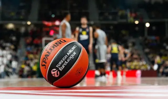 EuroLeague'de 11. hafta heyecanı: Fenerbahçe Beko İtalya'da, Anadolu Efes ise kendi evinde...