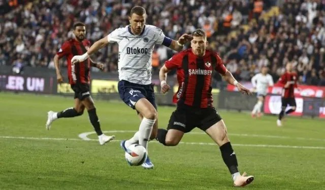 Edin Dzeko'dan hakeme şok suçlama: "Ofsayt çizgisi garip çizildi"