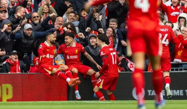 Liverpool şampiyonluğa 6 puan uzak!