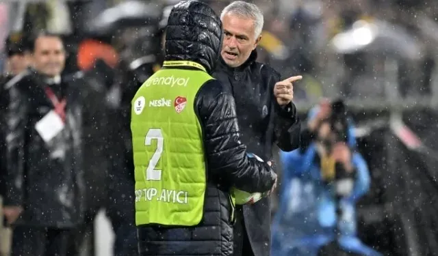Mourinho, Trabzonspor soyunma odasında!