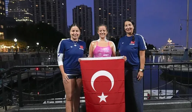 Türk yüzücüler Manhattan Adası’nda 20 Köprü Yüzme Parkurunu başarıyla tamamladı