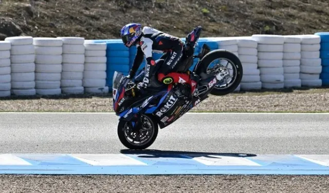 Toprak Razgatlıoğlu, Fransa'da "2'de 2" yaptı