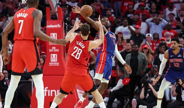 Alperen Şengün 17 Sayı Attı, Rockets Pistons’a Yenildi