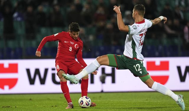 Bulgaristan - Türkiye maçında nefes kesen mücadele: İlk yarı 1-1 sona erdi