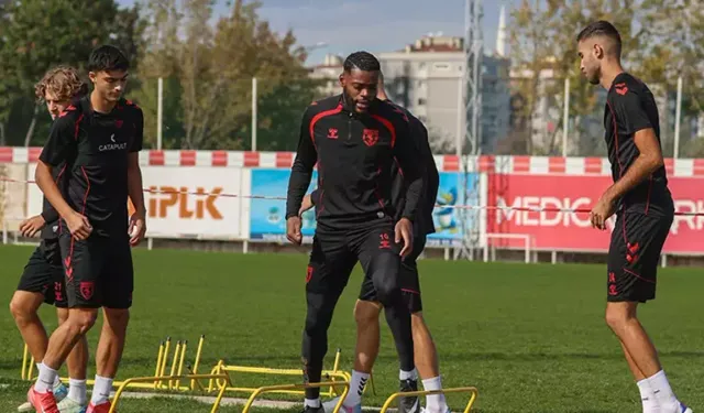 Samsunspor’un yıldızları milli arenada parladı