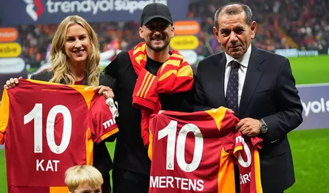 Dries Mertens ve Ailesi RAMS Park’ta Galatasaray’ı İzledi