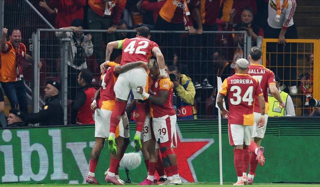 Galatasaray 9 Puanlık Rövanş İçin Ajax Karşısında