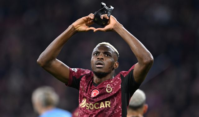 Victor Osimhen, Ajax karşısında hat-trick yaptı!