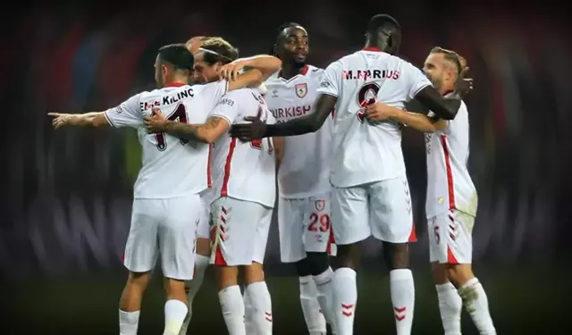 Dünya Lider Samsunspor'u Konuşuyor: Hamrun Spartans Boyun Eğdi