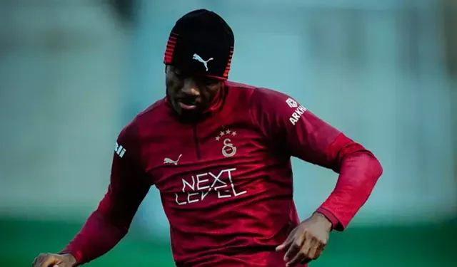 Derbi Öncesi Osimhen Sürprizi! Antrenmana Çıktı, Müjdeyi Verdi