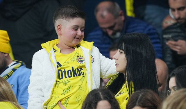 Lösemi Hastası Minik Fenerbahçeli Ayaz’ın Derbi Hayali Gerçek Oldu