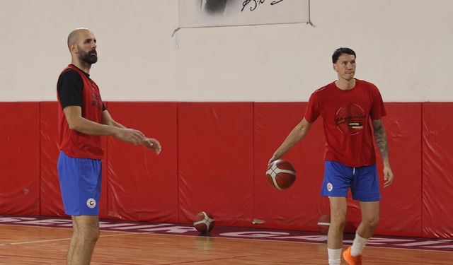 Gaziantep Basketbol Zirveyi Bırakmaya Niyetli Değil!