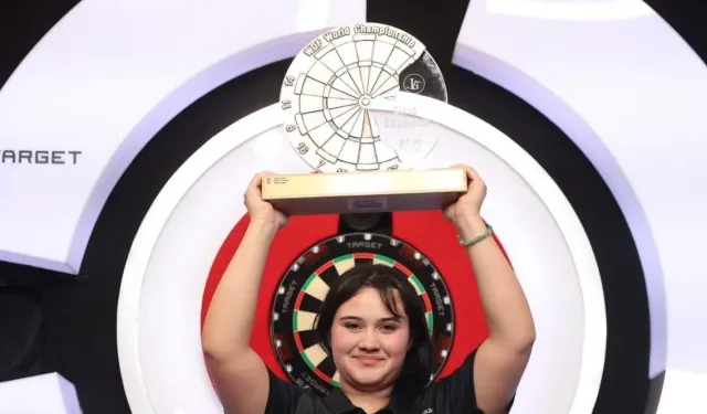 Zehra Gemi, Dünya Dart Şampiyonu oldu!