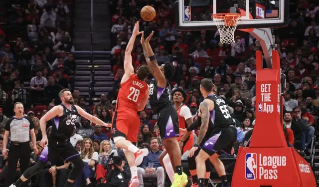 Alperen Triple-Double’a Yaklaştı: Houston Kazandı
