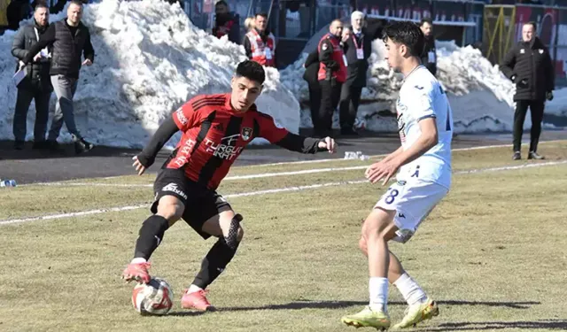 Vanspor FK, Adana Demirspor’u Tek Golle Geçti