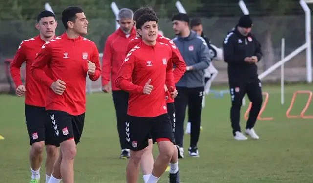 Sivasspor’da Hedef Play-Off: Taşdemir Temkinli Konuştu