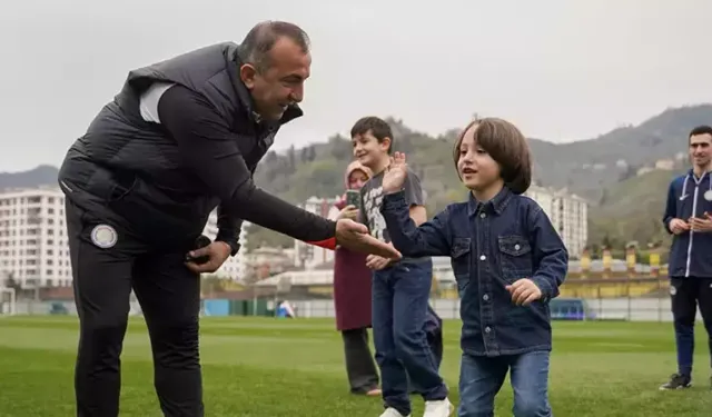 Otizmli Bireylerden Rizespor’a Anlamlı Ziyaret