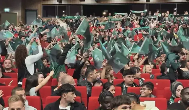 Kocaelispor’un 60. Yılı Coşkuyla Kutlandı: “Efsane Forma” Büyük Beğeni Topladı