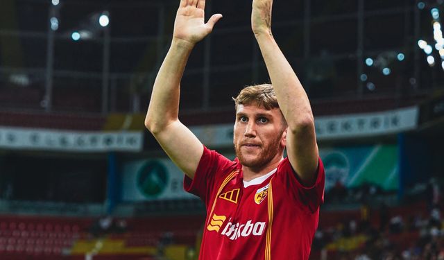 Özel: Burak Kapacak, Kayserispor'la Yollarını Ayırdı