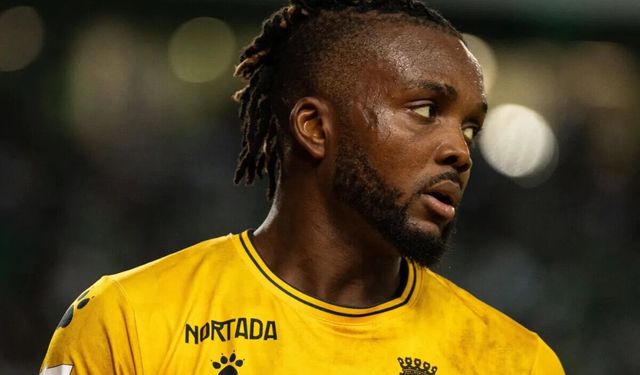 Özel: Konyaspor, Stoper Chidozie Awaziem ile Görüştü