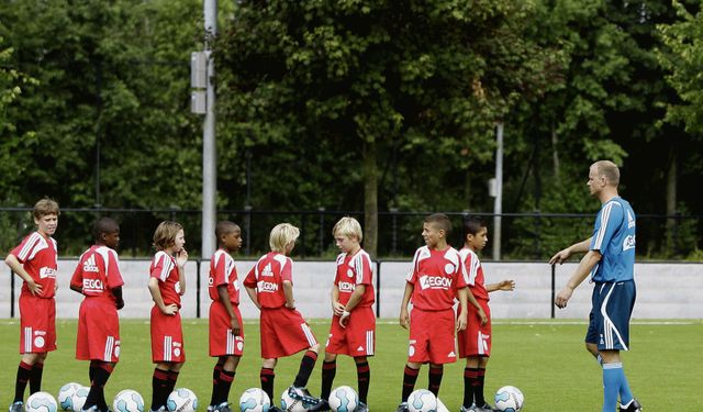Mercek: Ajax ve SL Benfica’nın Akademileri Neden Başarılı?