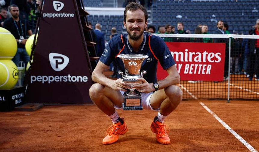 Daniil Medvedev, Roma Açık Tenis Turnuvası'nda şampiyon oldu