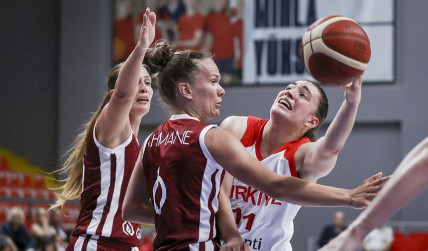 A Milli Kadın Basketbol Takımı, Letonya'yı farklı geçti