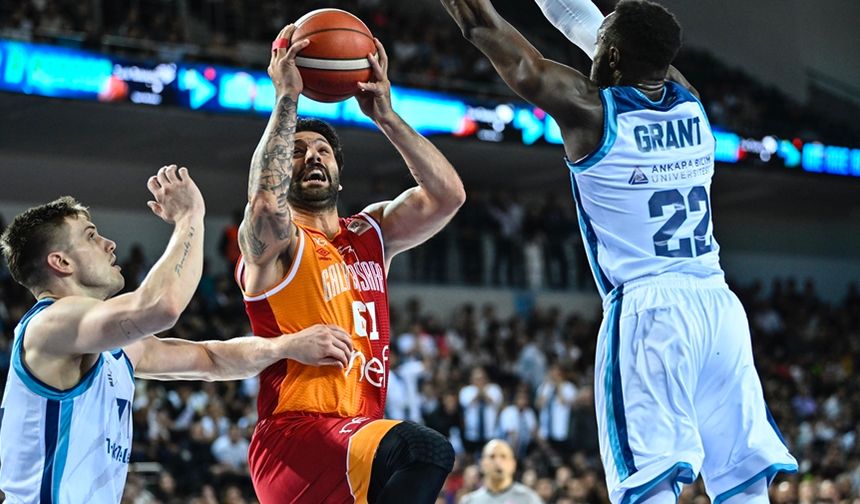 Türk Telekom, Galatasaray NEF'i farklı geçip yarı finale yükseldi