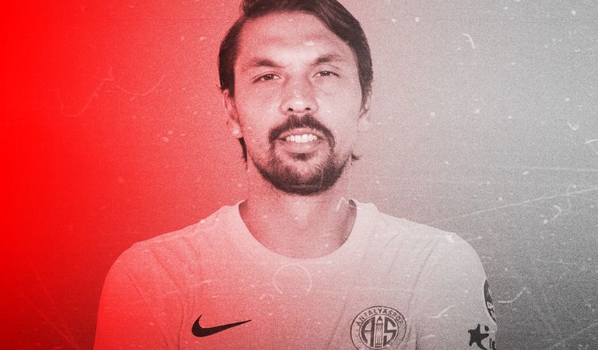 Antalyaspor'da Alperen Uysal'ın sözleşmesi feshedildi