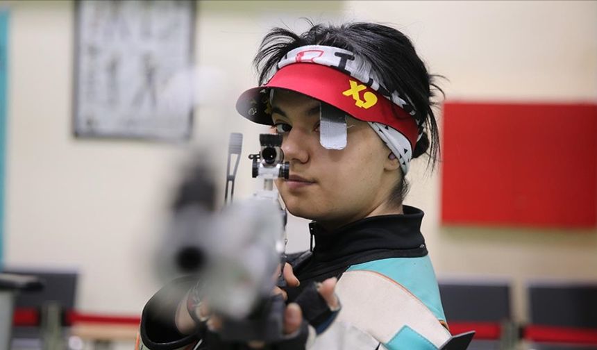 Elif Berfin Altun, atıcılıkta gençler Türkiye rekoru kırdı