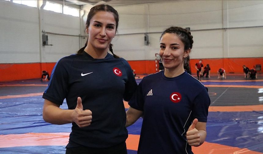 Milli kadın güreşçiler Çavuşoğlu ve Yavuz, olimpiyatlarda altın madalyaya odaklandı