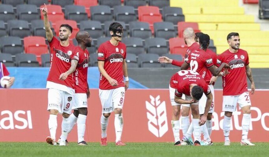 Gaziantep ilk yarıdaki gollerle turladı