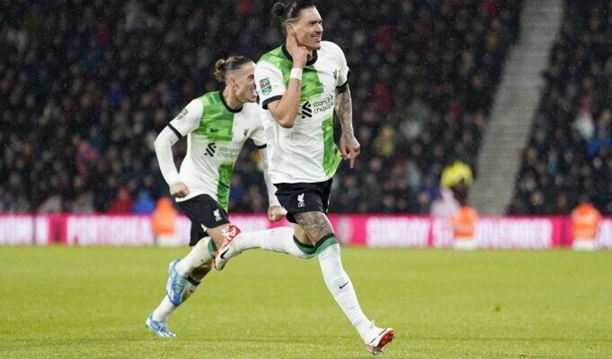 Liverpool deplasmanda Bournemouth'u yenip turladı