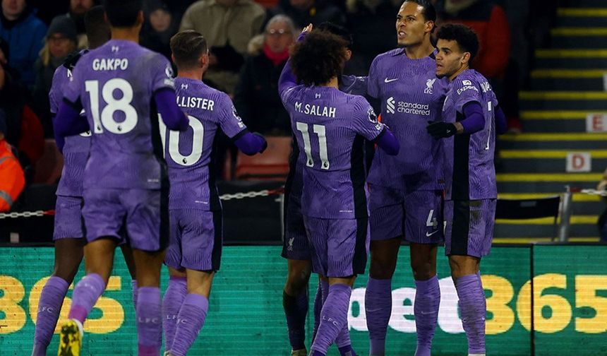 Liverpool 2 golle kazandı