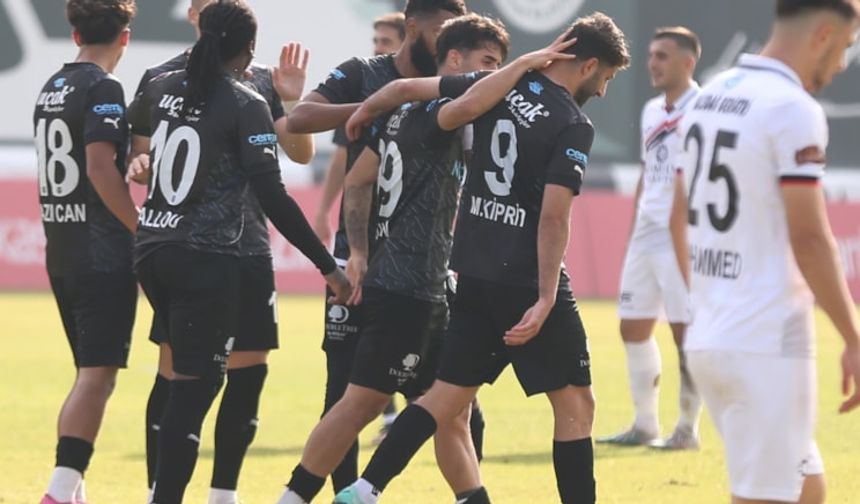 Manisa FK, Kastamonuspor'u 3 golle geçip turladı