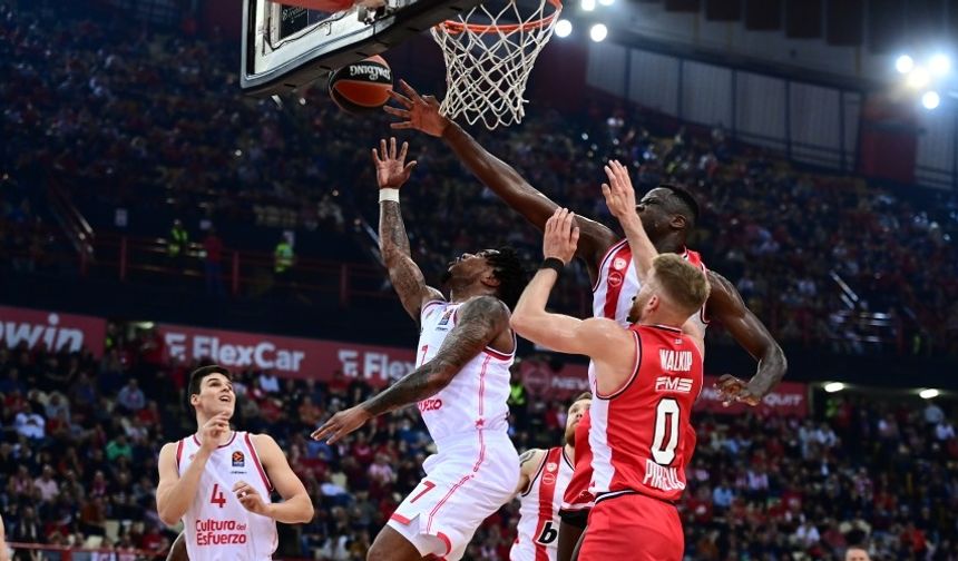 Valencia,  Olympiakos deplasmanında kazandı