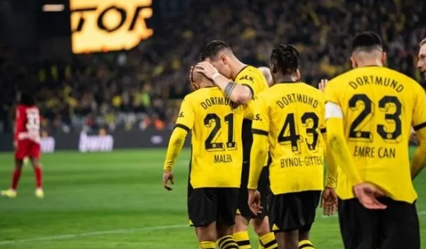Borussia Dortmund, Freiburg'u 3 golle yıktı