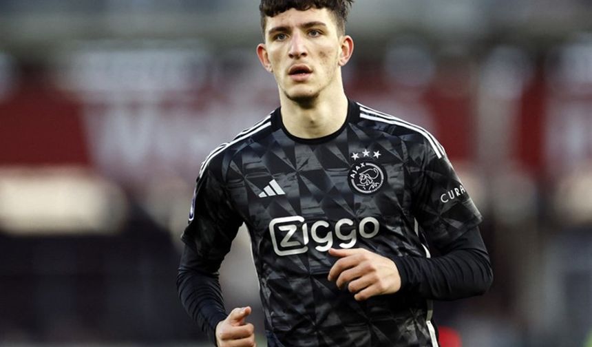Ajax'ın galip geldiği maçta Ahmetcan Kaplan bir ilki yaşadı