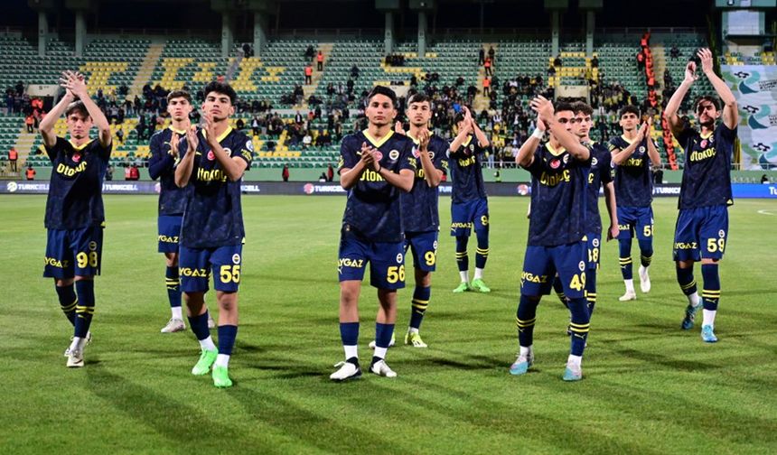Fenerbahçe 8 eksikle Karagümrük deplasmanında