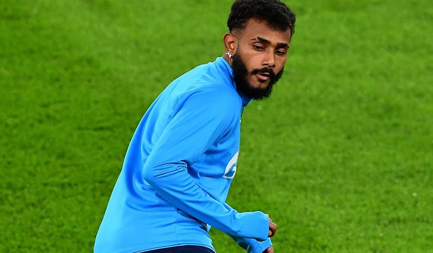 Galatasaray, 2024-2025 sezonunun ilk maçına Beşiktaş karşısında çıktı. Sarı-kırmızılı takım rakibine 5-0 yenilerek Süper Kupa’yı rakibine kaptırırken sezona ağır bir yenilgiyle başladı.