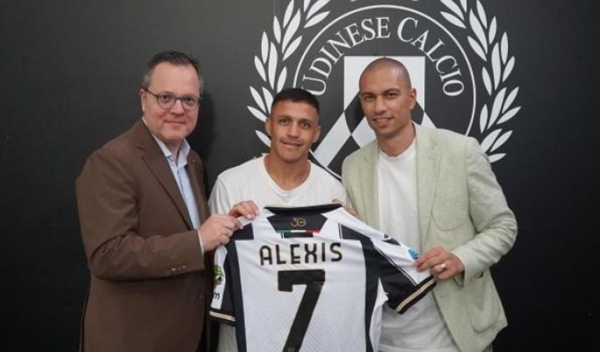 'El Nino' yuvaya döndü: Alexis Sanchez, Udinese'ye imza attı!