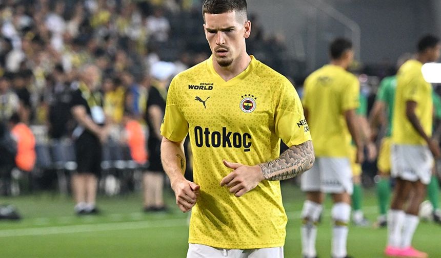 TNT Spor, İpswich Town'un Ryan Kent için Fenerbahçe'ye 2.5 milyon sterlinlik bir teklif yaptığını yazdı.
