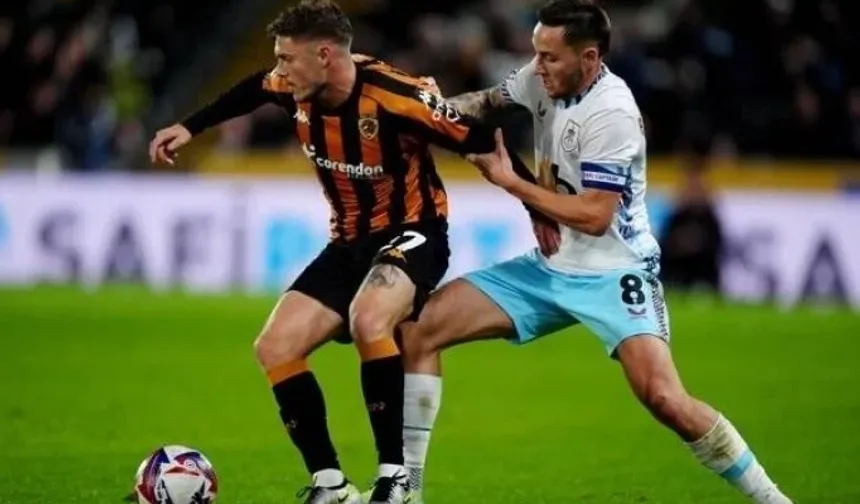 Hull City evinde 1 puana razı oldu