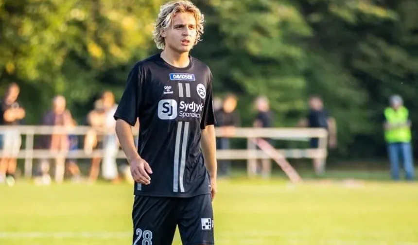 Hamza Akman,  Pendikspor ile 1 yıllık kiralık sözleşme imzaladı